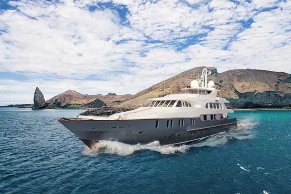 Aqua Mare in Galapagos